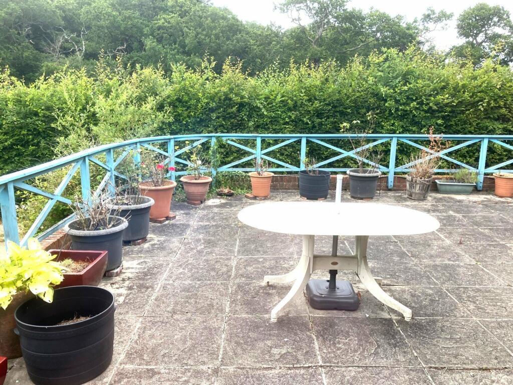 Additional image 17 of Derritt Lane