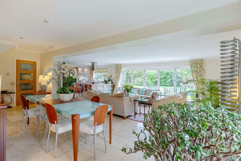 Additional image 34 of Ashurst Close, Goring-By-Sea