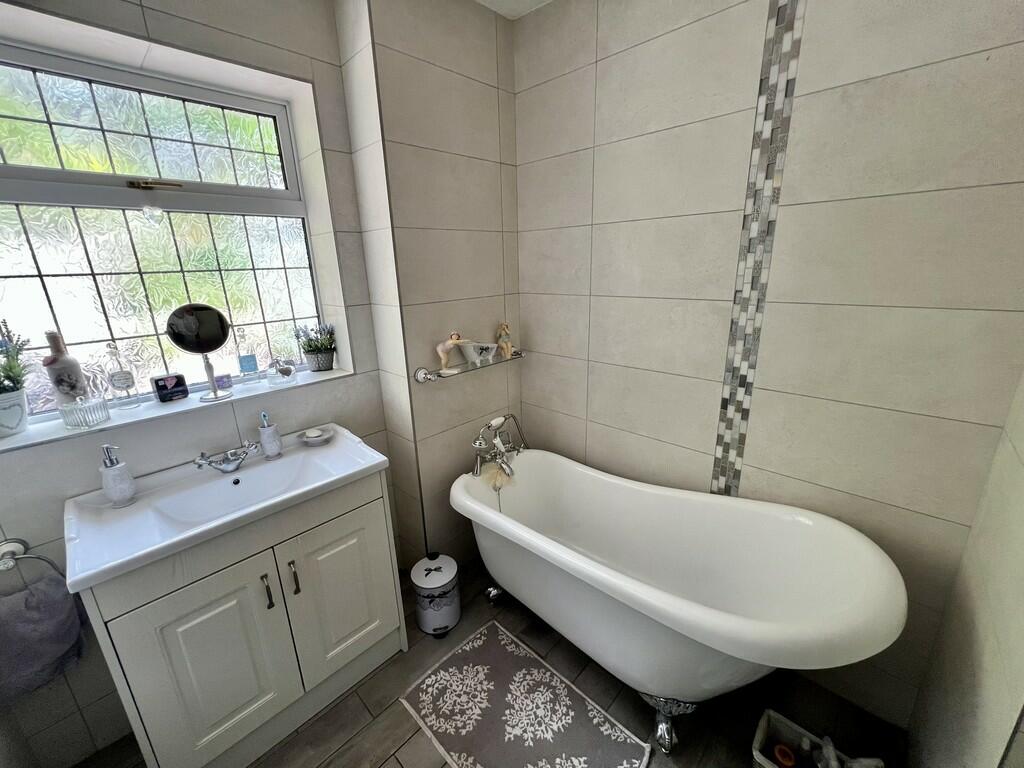 Additional image 36 of Queens Park Avenue, Bournemouth