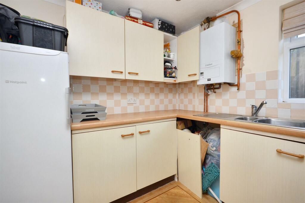 Additional image 16 of Grasmere Close, Eastbourne