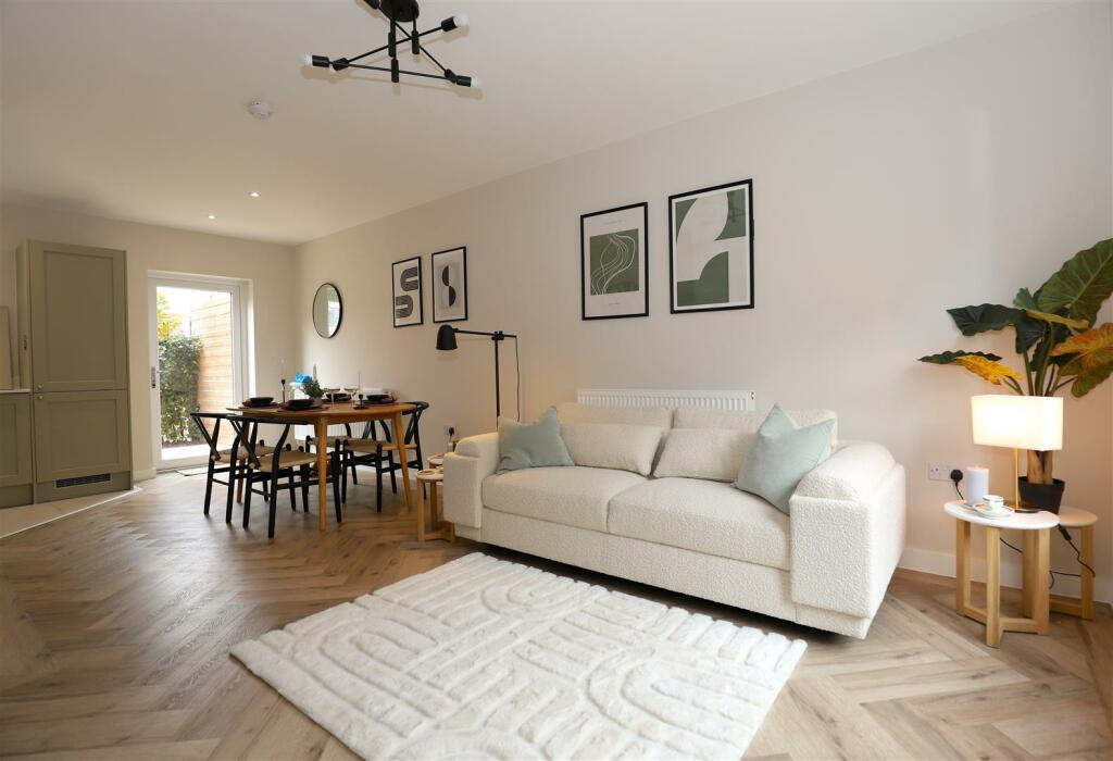 Additional image 6 of Neighbourhood, Bolton, BL1