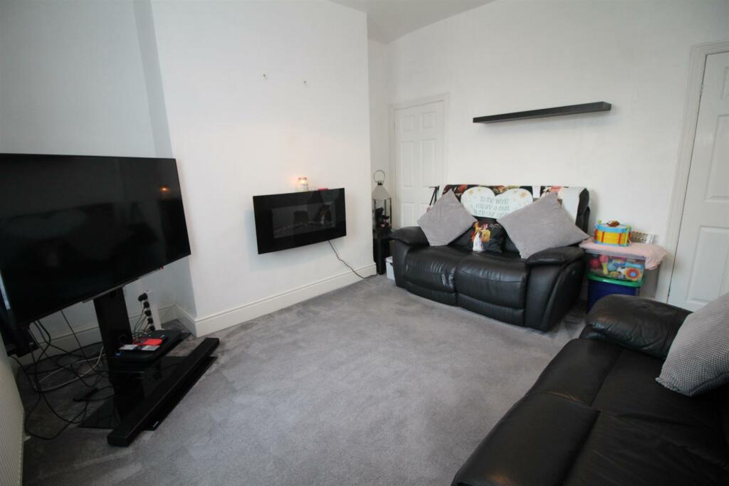 Additional image 8 of Exmouth Place, Bradford, BD3 0NA