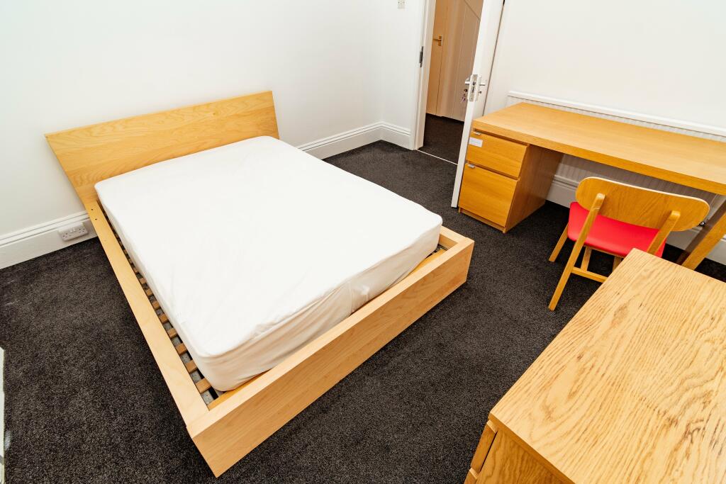 Additional image 13 of Queensland Road, Bournemouth,