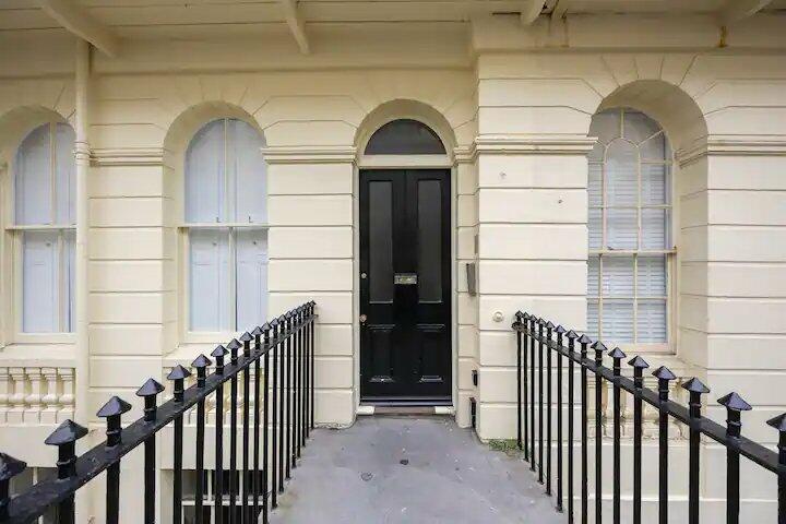 Additional image 15 of Oriental Place, Brighton, East Sussex, BN1