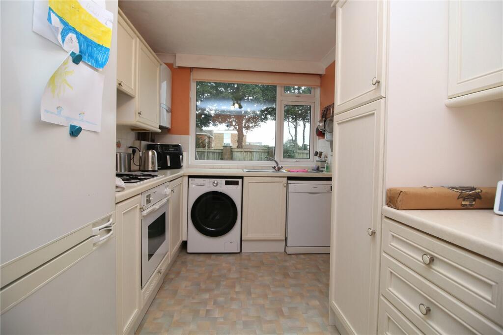 Additional image 12 of White Horses, Barton On Sea, Hampshire, BH25