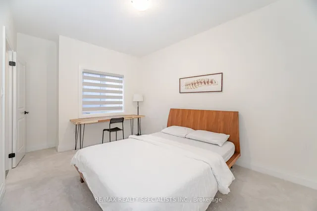 Additional image 28 of 18 Eastman Dr