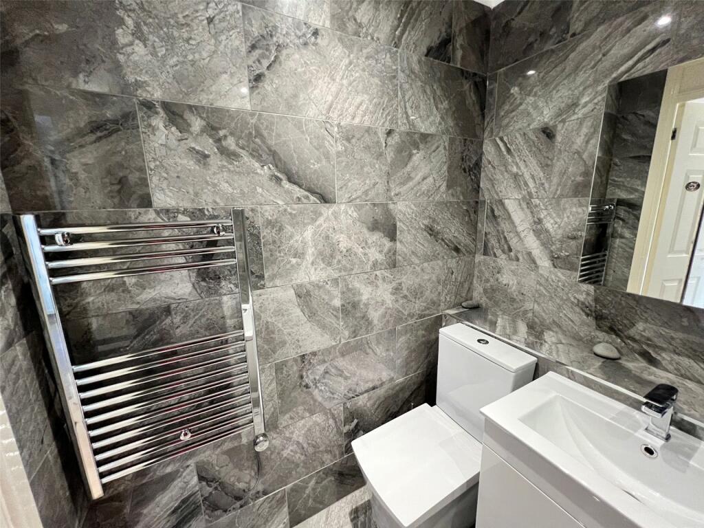 Additional image 4 of Buckingham Walk, New Milton, Hampshire, BH25