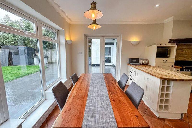 Additional image 16 of New Road, West Parley - Short Term let - £2500pcm