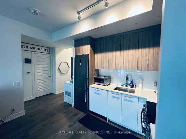 Additional image 11 of 215 Veterans Dr Unit 701