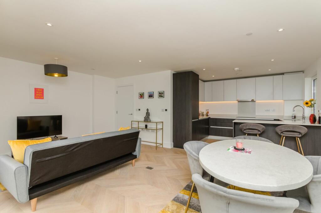 Additional image 5 of AURUM, 189 Kingsway, Hove, BN3