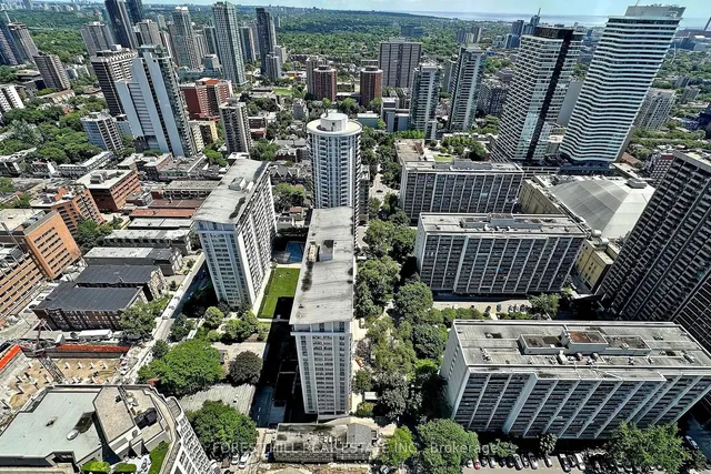 Additional image 8 of 501 Yonge St Unit 4208