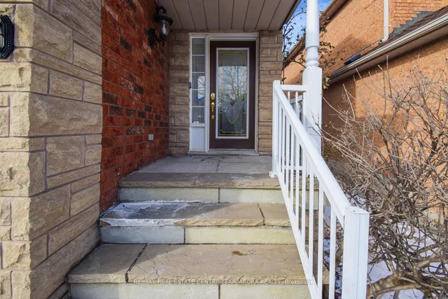 Additional image 38 of 595 Warhol Way