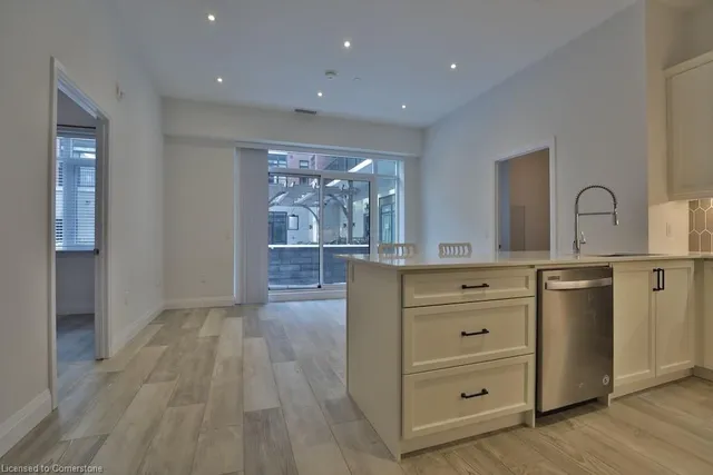 Additional image 12 of 1 Redfern Ave Unit 118