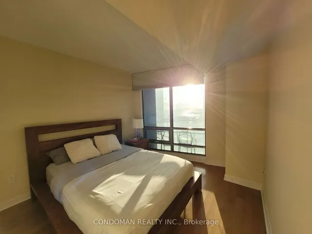 Additional image 10 of 5 Mariner Terr Unit 3305