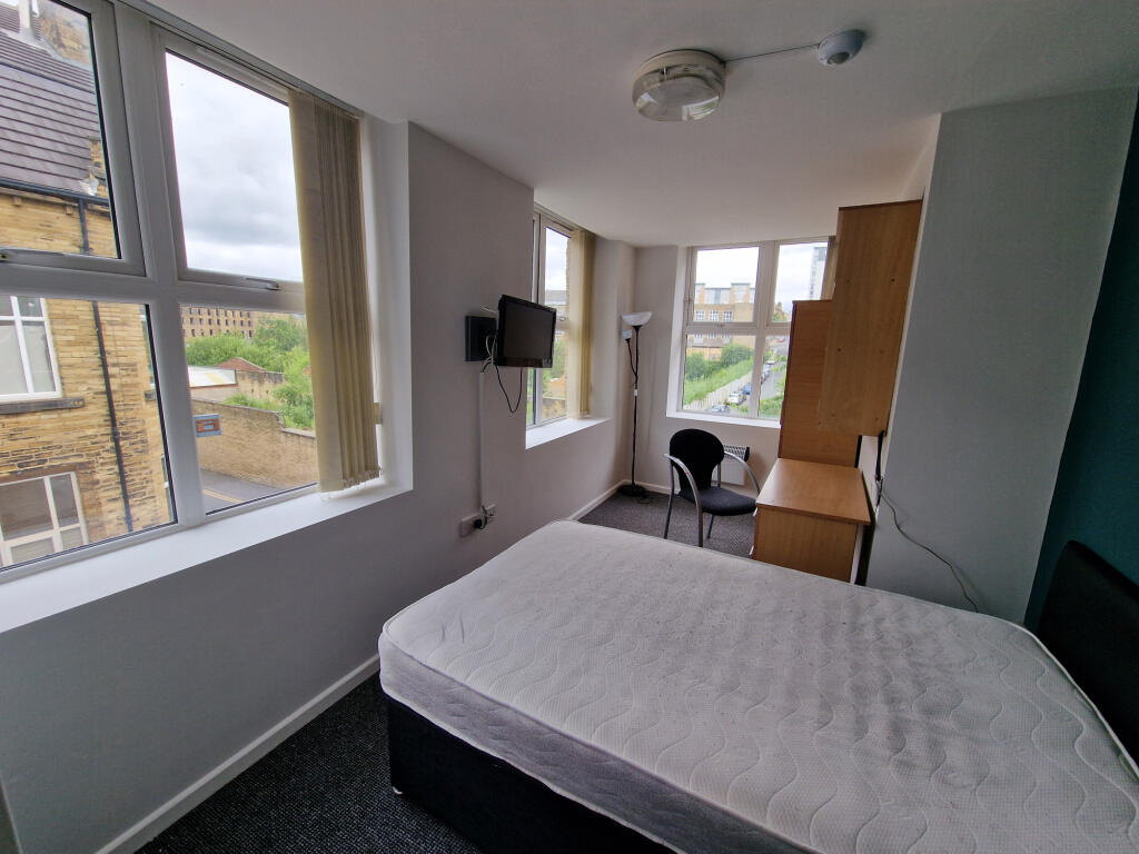 Additional image 3 of Biscayne House, 16 Longside Lane (On Campus), Bradford, BD7