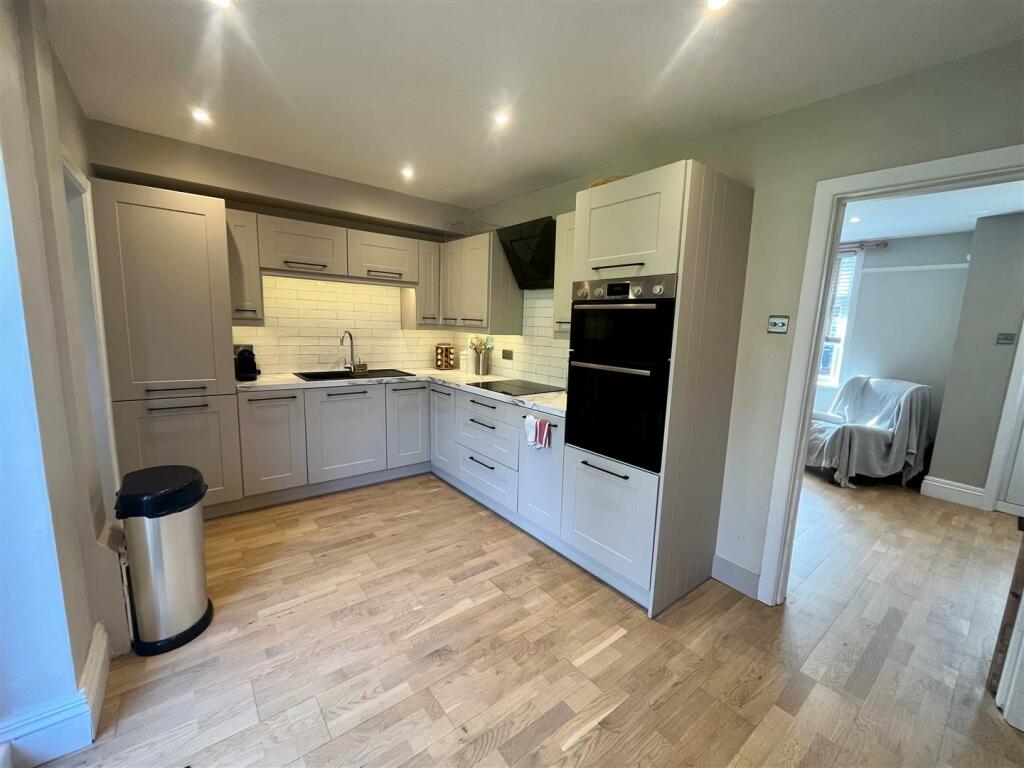 Additional image 4 of Parkwood Road, Wimborne