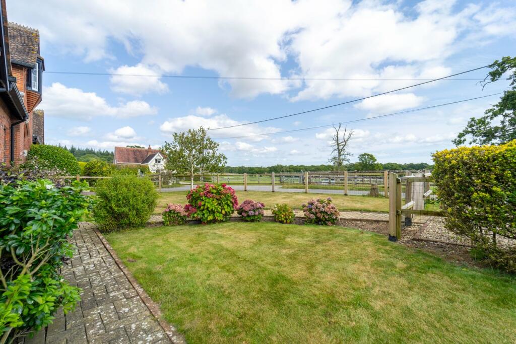 Additional image 62 of Ossemsley, Christchurch, BH23