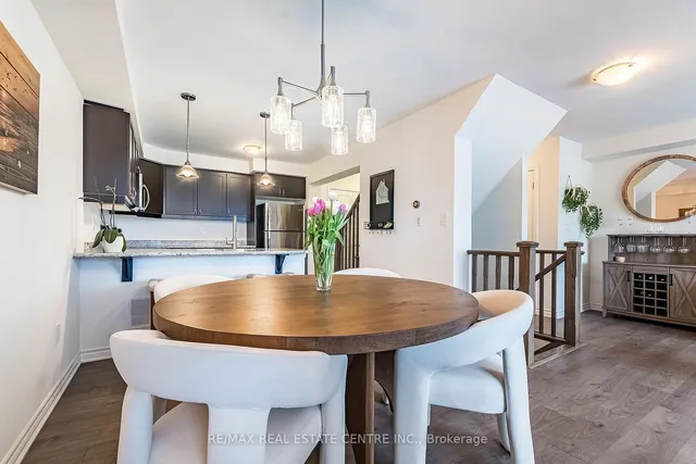 Additional image 9 of 1141 Duignan Cres