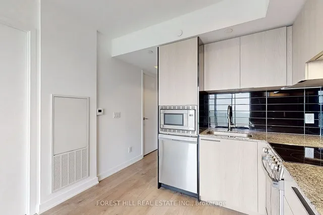 Additional image 24 of 501 Yonge St Unit 4208