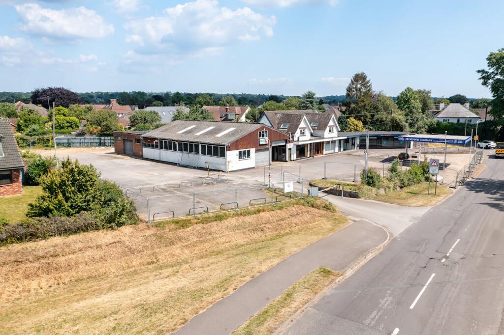 Additional image 14 of Wells Garage, Salisbury Road, Ringwood, BH24 1AU