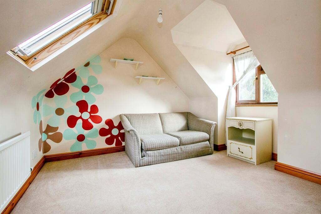 Additional image 12 of Higher Blandford Road, Broadstone