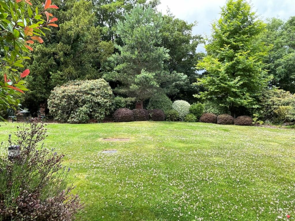 Additional image 13 of Homefield Close, Winkton, Christchurch, BH23