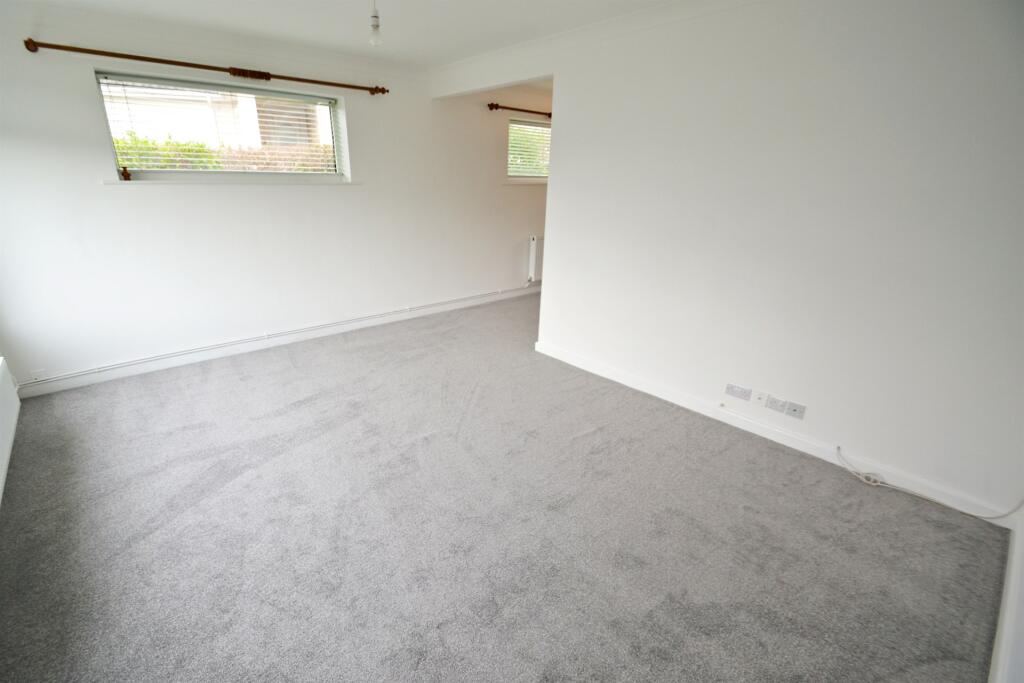 Additional image 3 of Broadstone