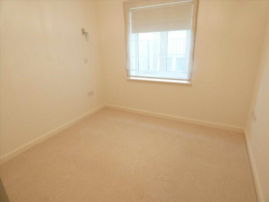 Additional image 10 of Blue Bay, 75-77 Boscombe Overcliff Drive, Bournemouth