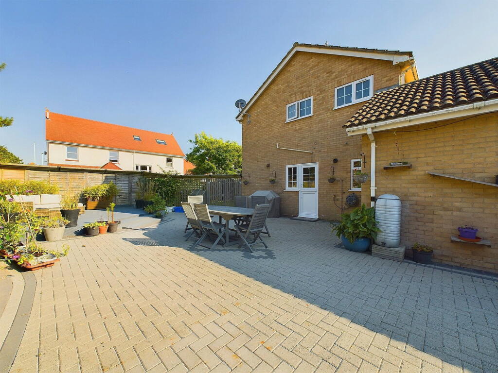 Additional image 26 of Albany Close, Worthing, BN11