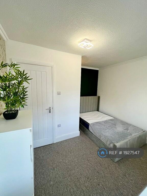Additional image 4 of Beaconsfield Road, Poole, BH12