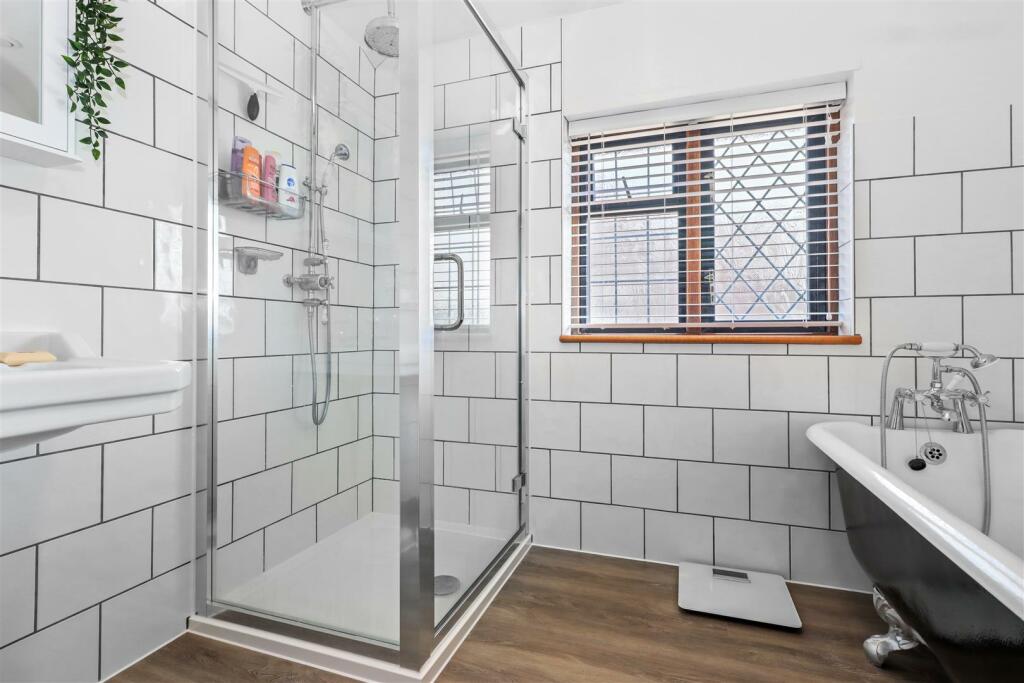 Additional image 14 of Sutton Avenue, Seaford