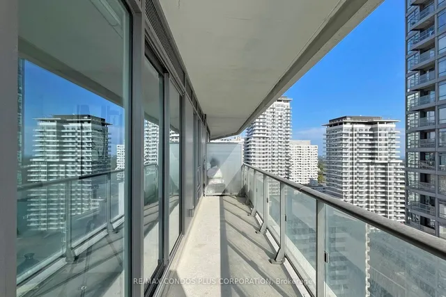 Additional image 16 of 2221 Yonge St Unit 2006