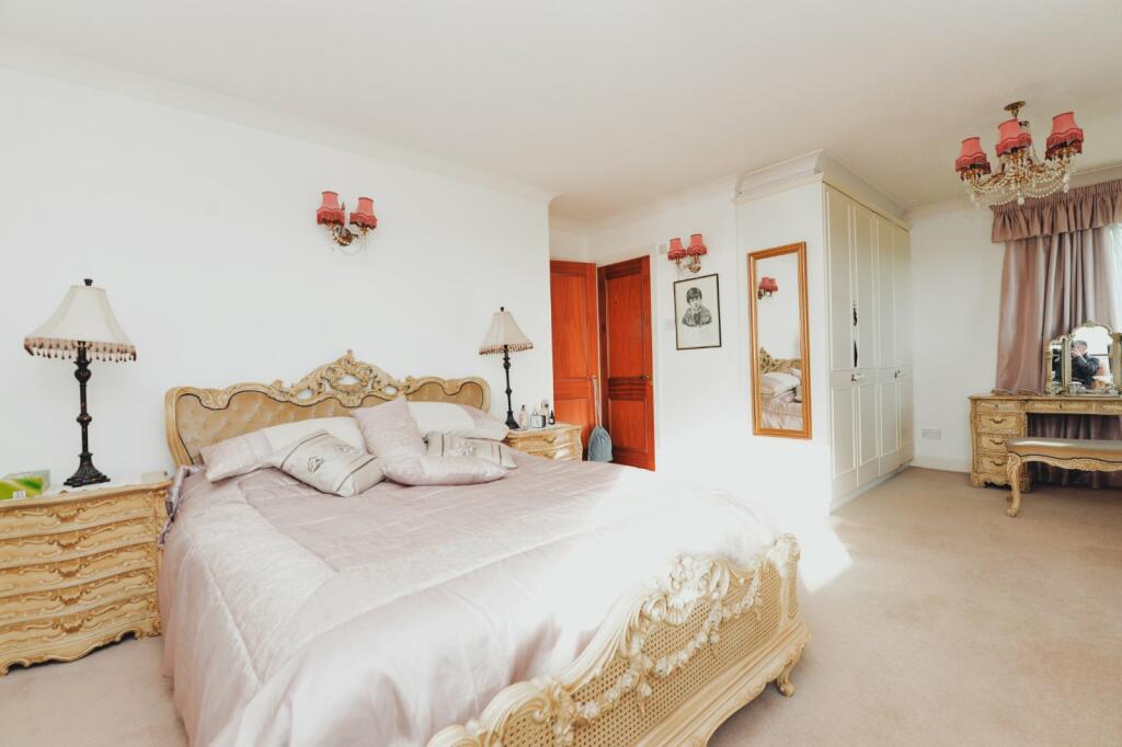 Additional image 23 of Barton Green, Barton on Sea, New Milton, Hampshire, BH25