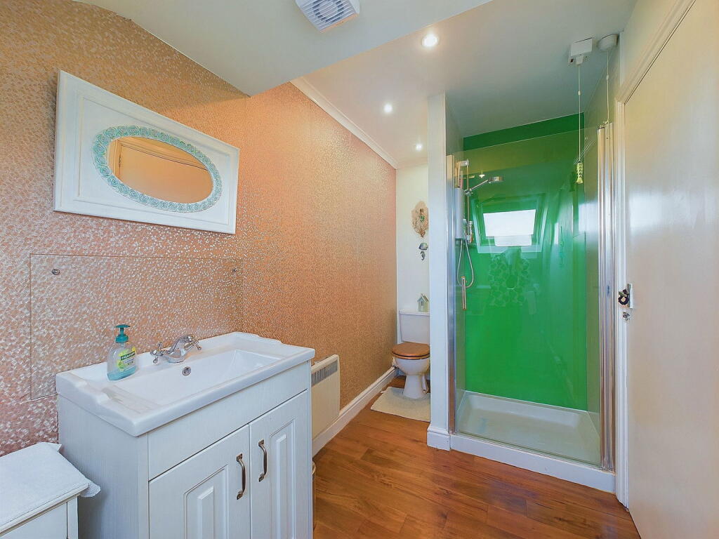 Additional image 29 of Reigate Road, Worthing, BN11