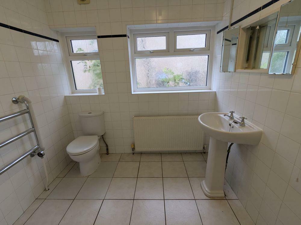 Additional image 7 of 150, Harrogate Road Bradford, BD2 3RH