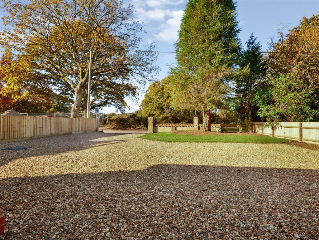 Additional image 4 of Award Road, Wimborne