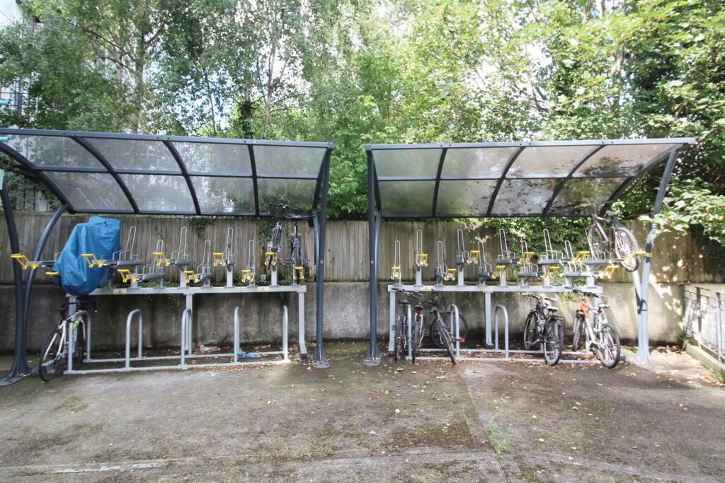 Additional image 7 of Buckingham Place - Modern Studio