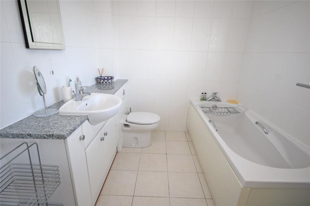 Additional image 10 of High Ridge Crescent, New Milton, Hampshire, BH25