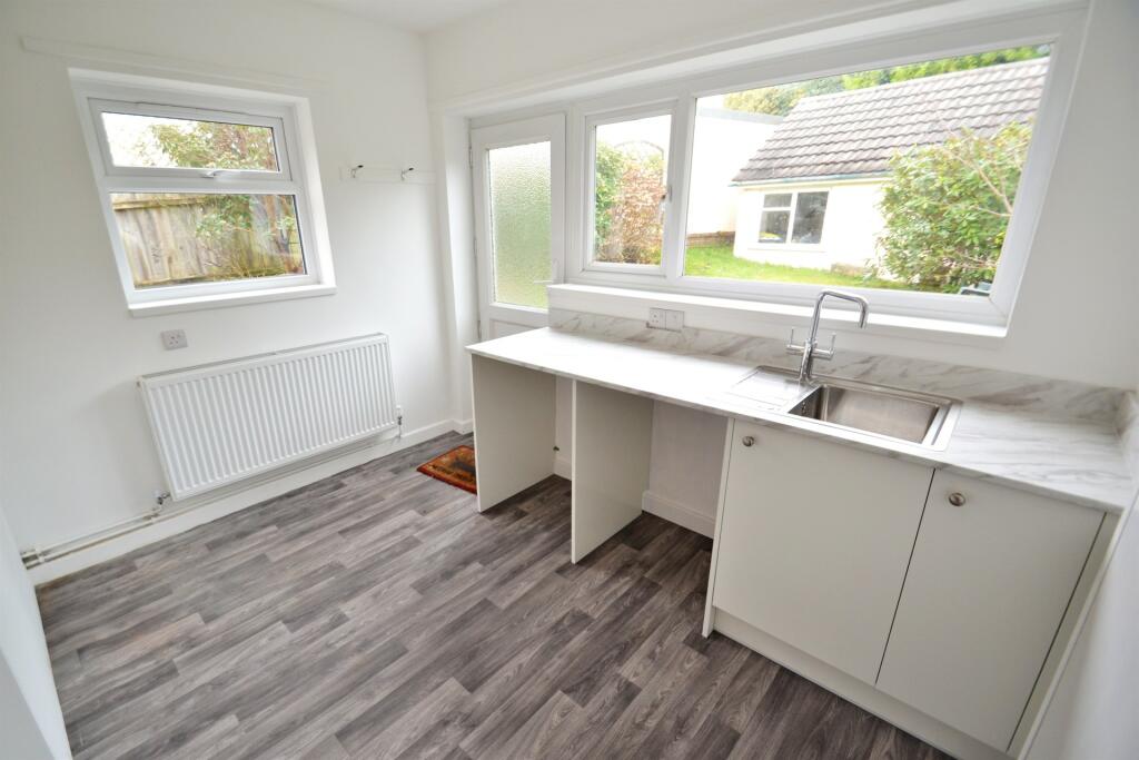 Additional image 9 of Broadstone