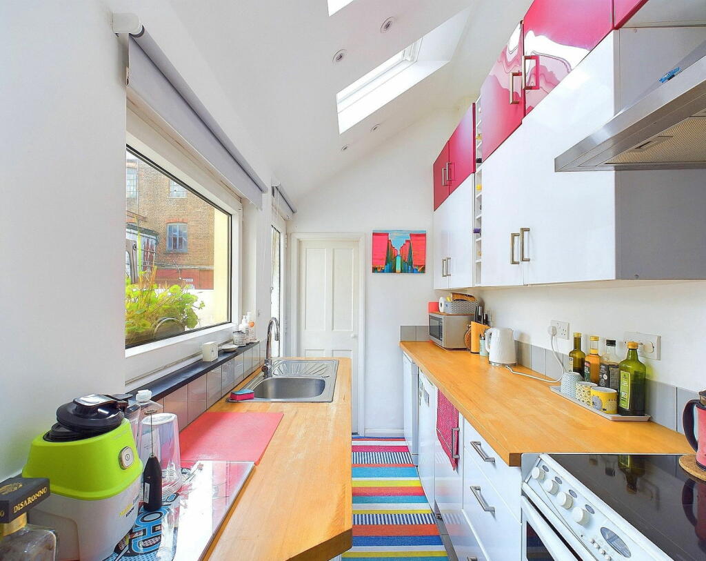 Additional image 5 of Cross Street