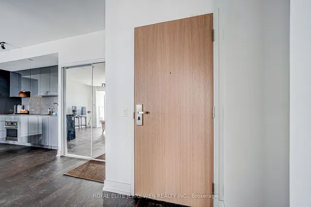 Additional image 17 of 7 Grenville St Unit 4811