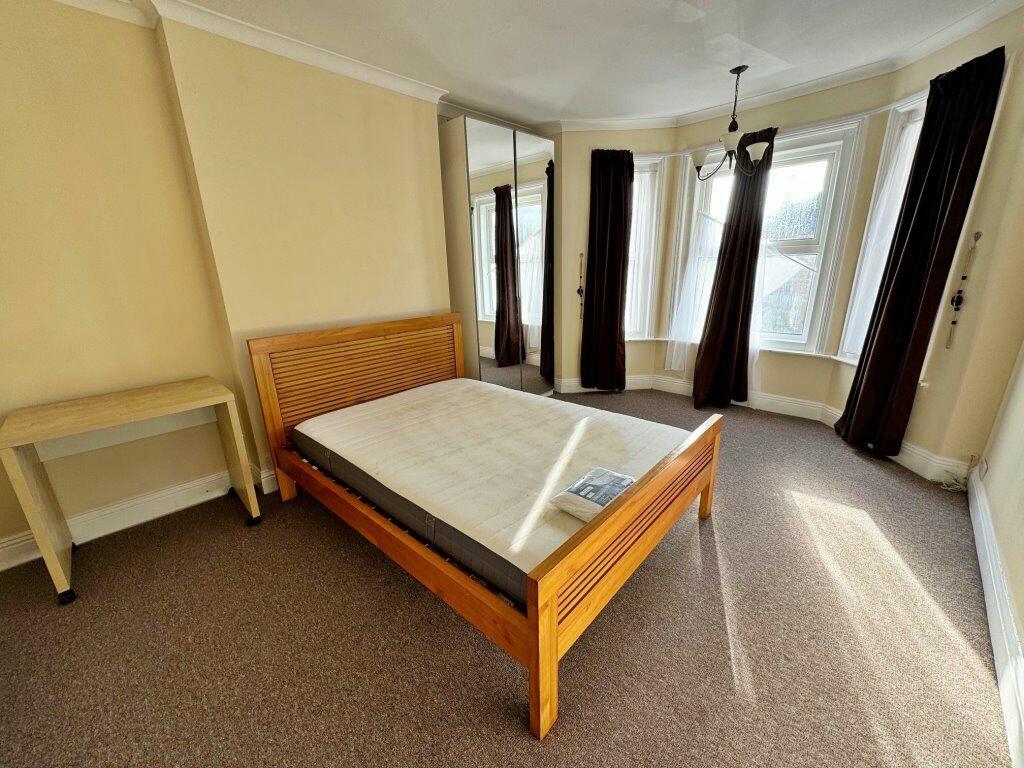 Additional image 11 of THREE DOUBLE BEDROOM STUDENT (P07604)