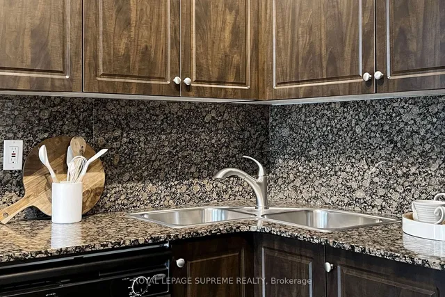 Additional image 14 of 215 Fort York Blvd Unit 314