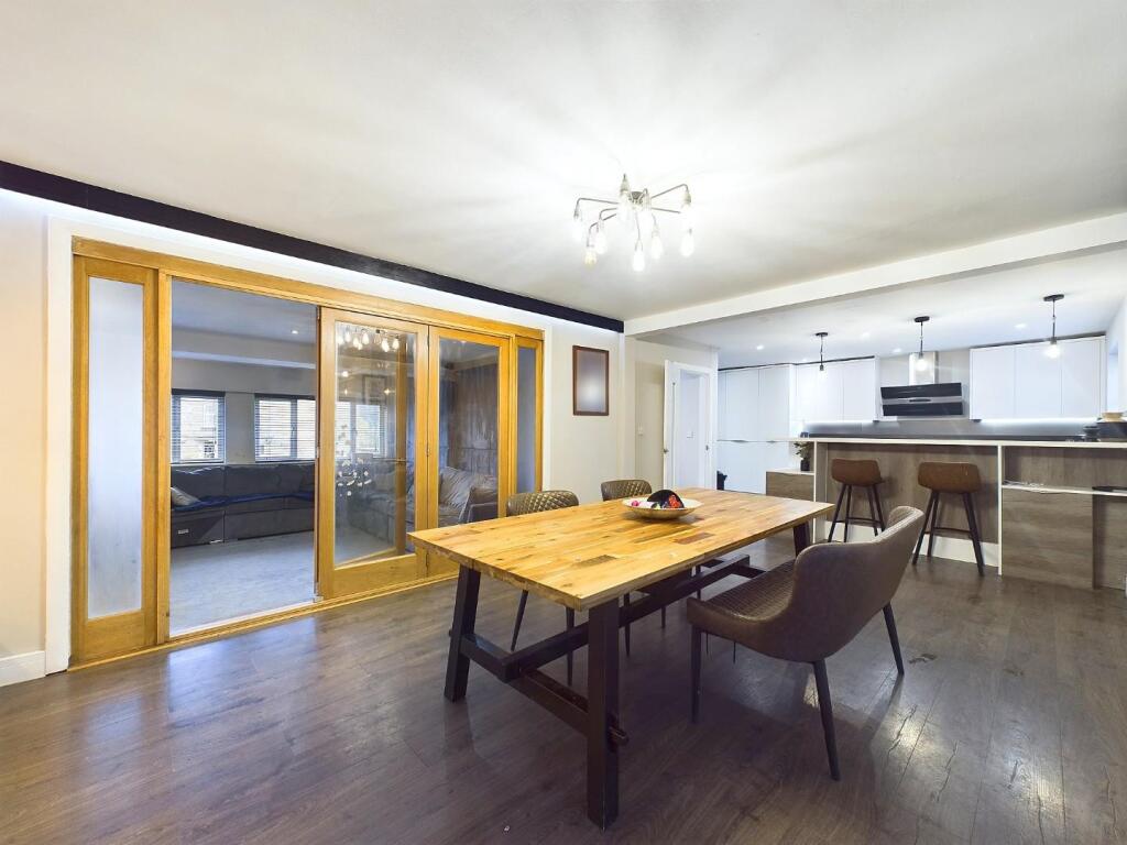 Additional image 23 of Agincourt Drive, Bingley