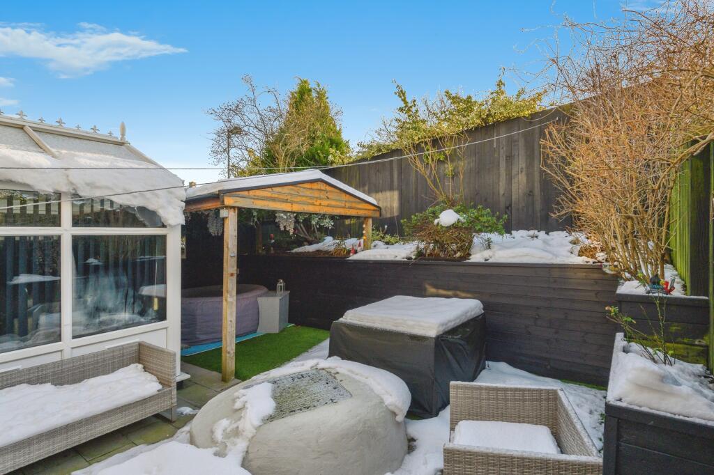 Additional image 9 of Knutsford Grove, Bradford, BD4