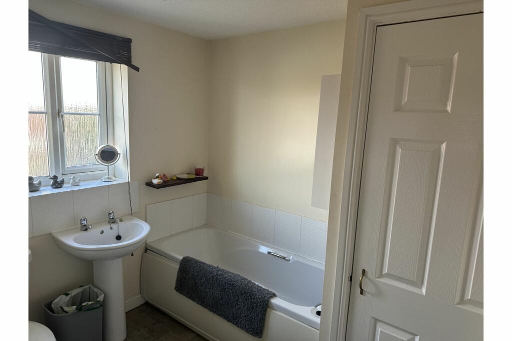 Additional image 14 of Holme Bank Close, Bradford, BD4