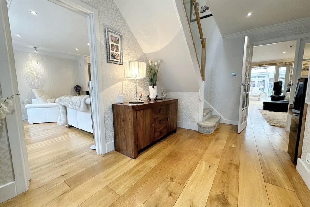 Additional image 2 of Golf Links Road