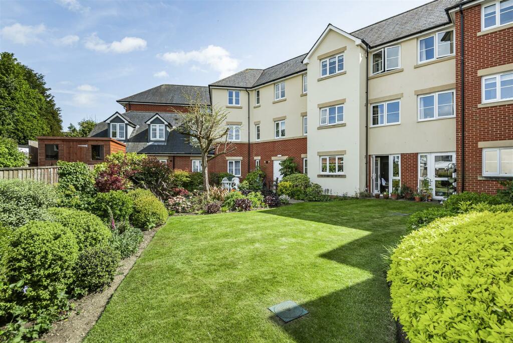 Additional image 9 of Bennett Lodge, Wimborne