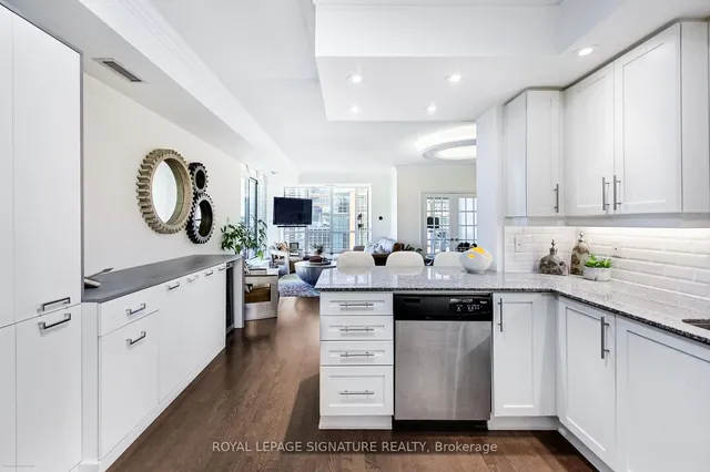 Additional image 18 of 75 East Liberty St Unit 1616