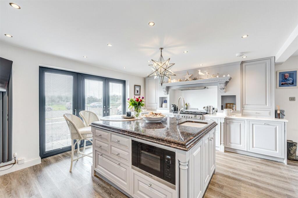 Additional image 3 of Marine Crescent, Goring-by-Sea, Worthing, West Sussex, BN12